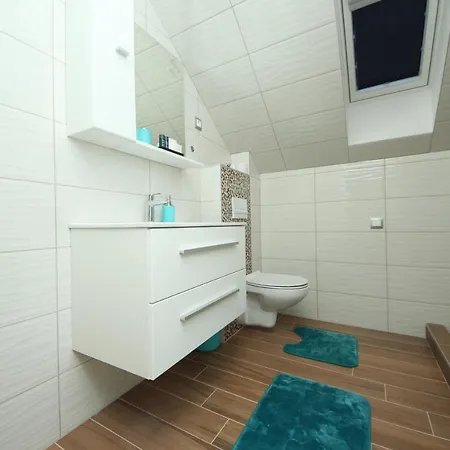 Stari Lisac Apartment